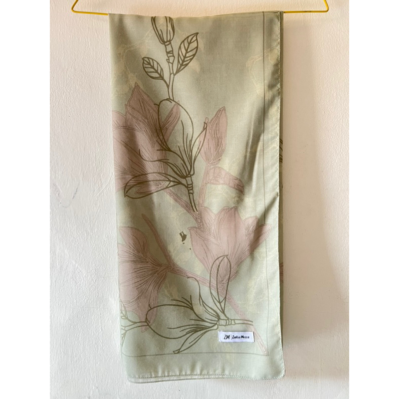 Preloved Zaskia Mecca hijab