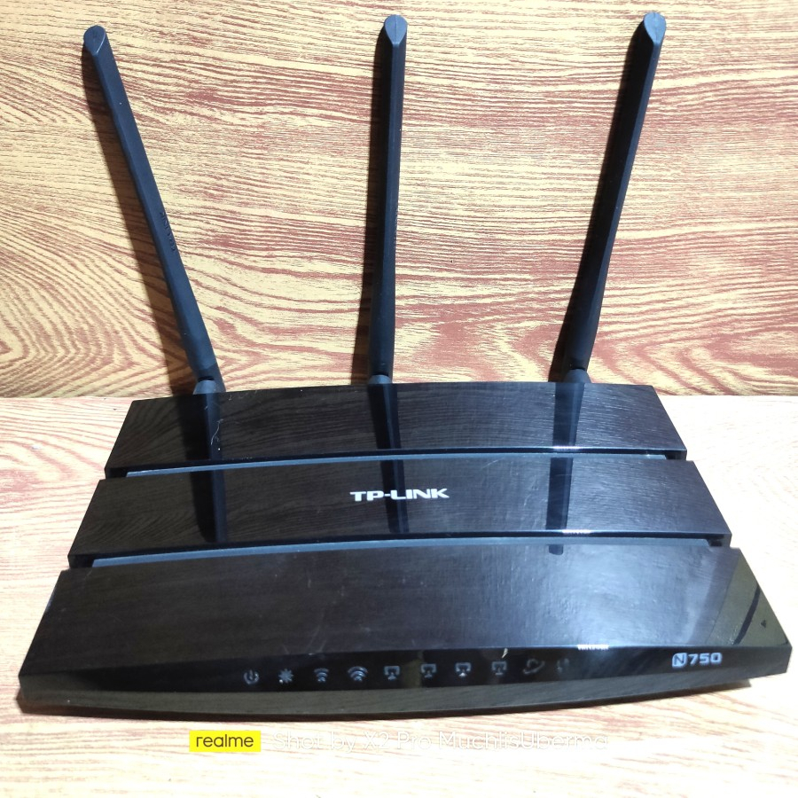 TPLINK TL-WDR4300 N750 Wireless Dual Band Gigabit Router