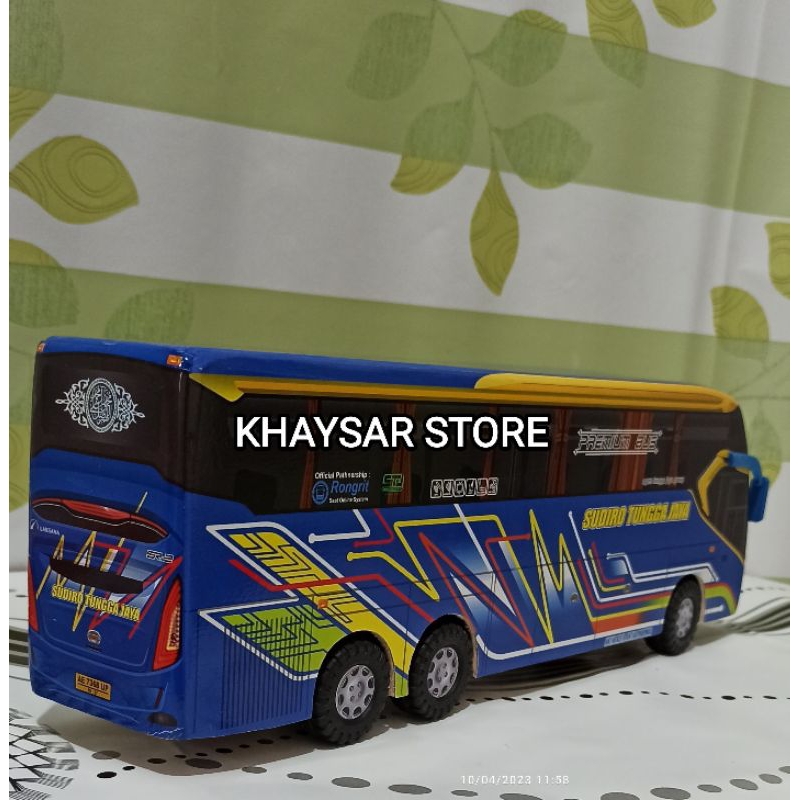 Miniatur bus bis SUDIRO TUNGGA JAYA UHD