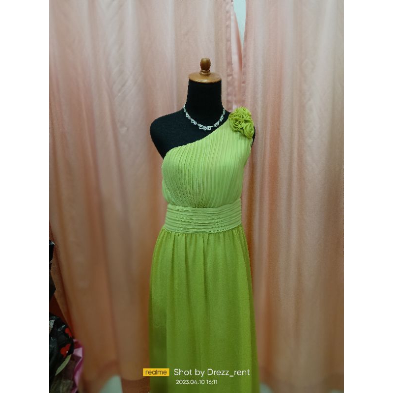 gaun pesta wanita dewasa hijau muda preloved