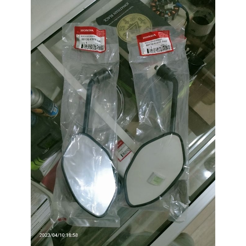 Spion Supra x 125 fi new Spion Revo fi new Mirror Right Back 88110-KWW-A40 88120-KWW-A40