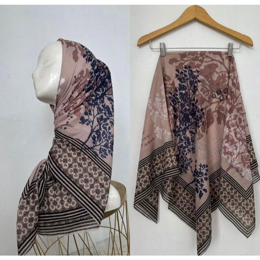 Segi Empat Motif Ranting Batik