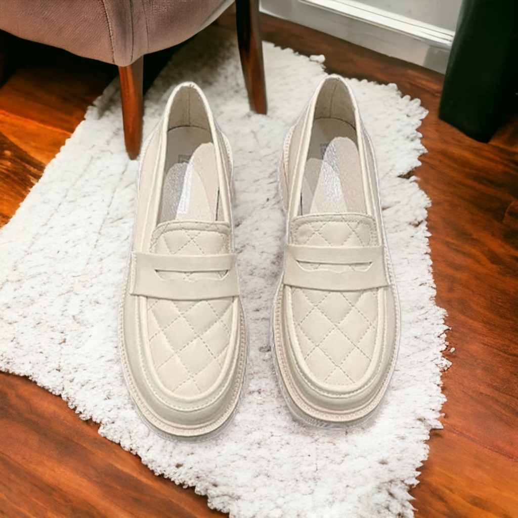 SEPATU LOAFERS DOCMART WANITA / SLIP ON KOREA STYLE OOTD CREAM MATEE BL 0102