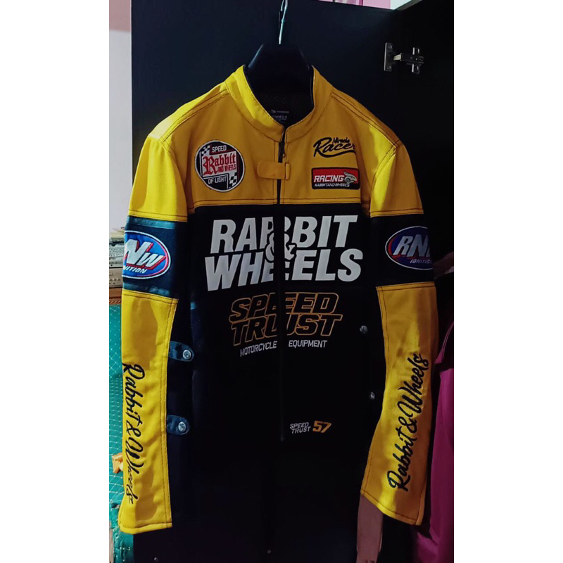 Jaket Rabbit and Wheels Money Limited Edition 2022