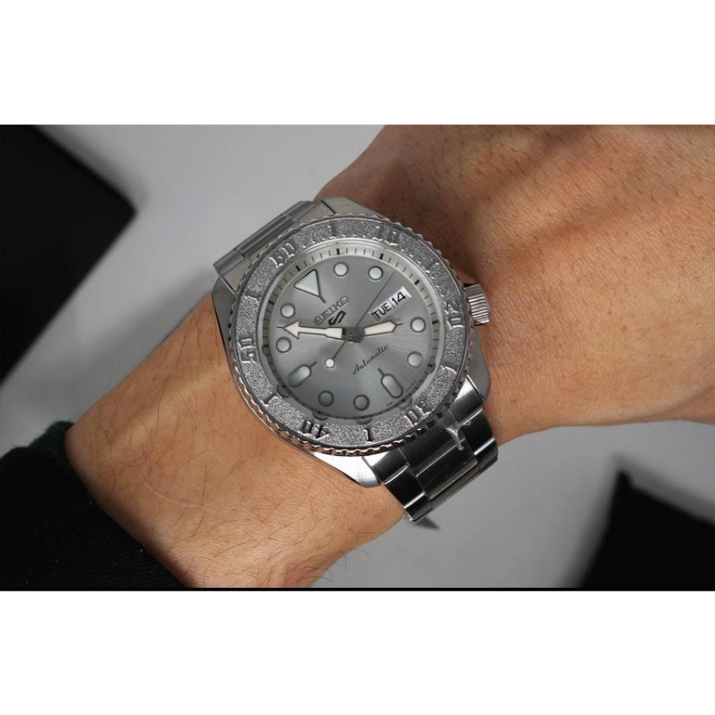 Jam Tangan Pria Otomatis Seiko SRPE71K1 Original