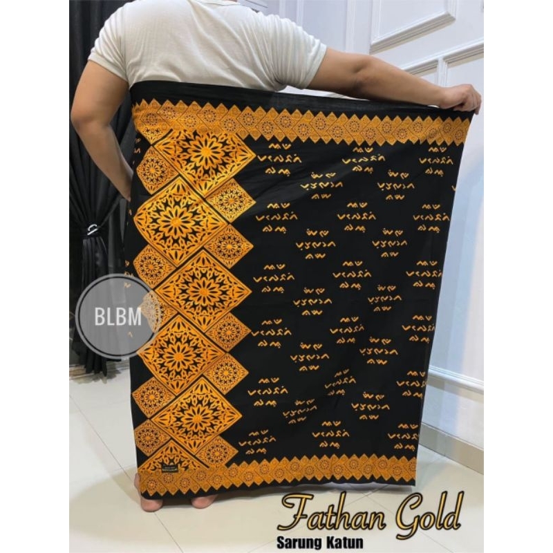 Sarung Motif Lontara Khas Bugis Makassar