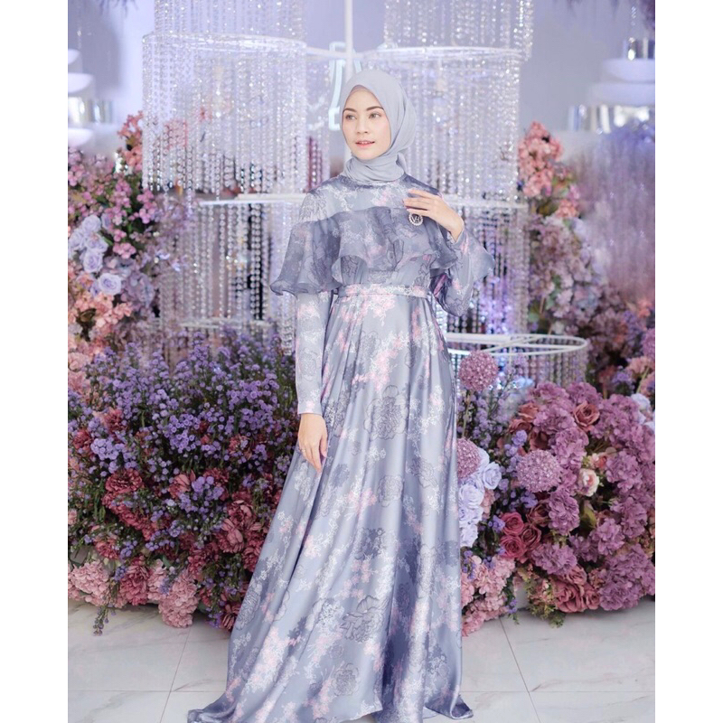 Le Fuji Dress by vanilla hijab