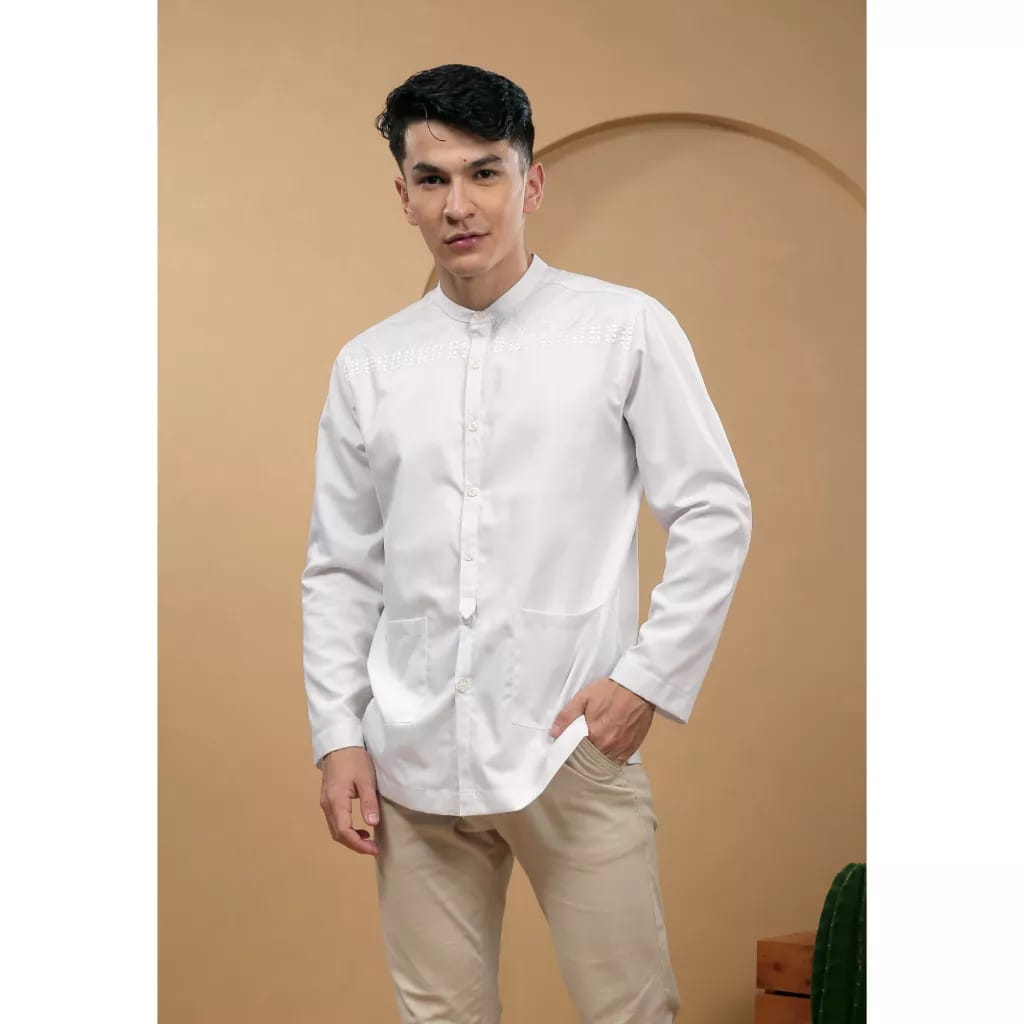 Zoya Koko Lengan Panjang Putih Polos Altan Menswear