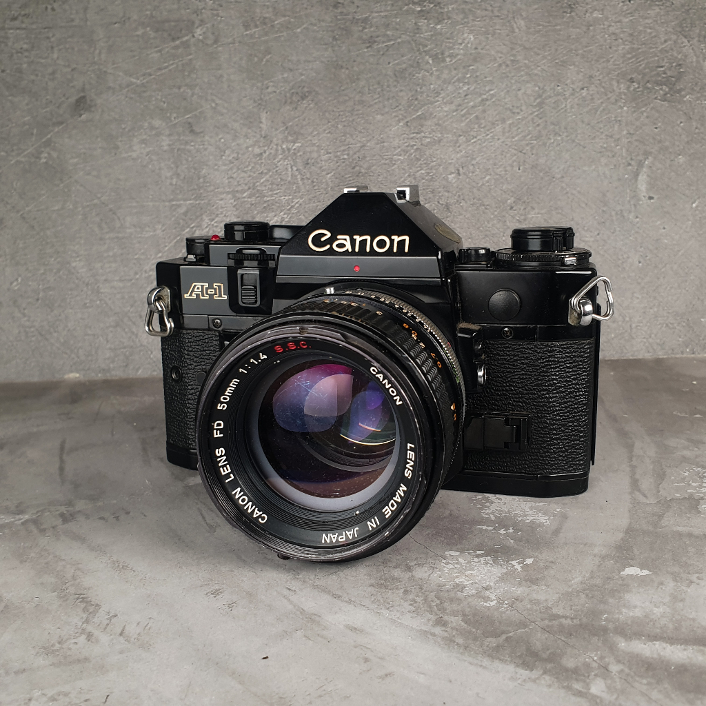 CANON A - 1 +LENSA 50 mm F1.4 sc LIKE NEW  KAMERA FILM KAMERA ANALOG
