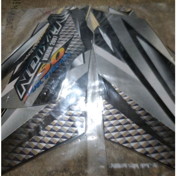 STRIPING STIKER LIST VIXION LAMA OLD 2007 HITAM SILVER VIXION 2007