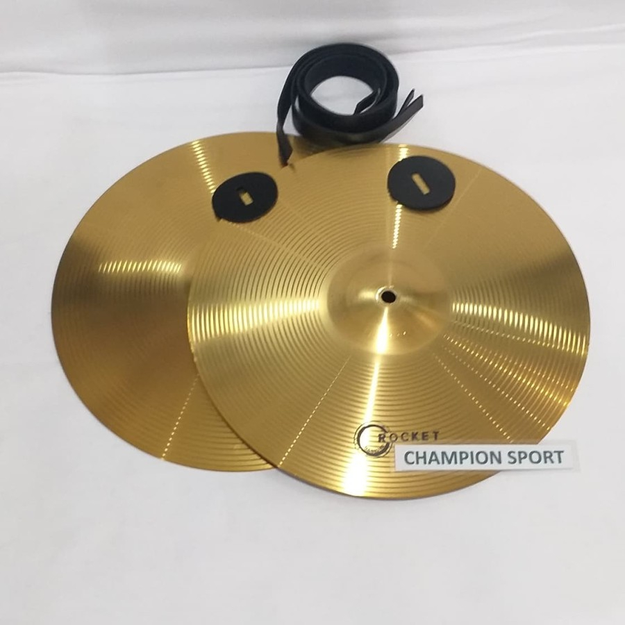 Simbal / Cymbal drumband 16 in (1 pasang) + pegangannya. Merk Dluxe/Rocket.