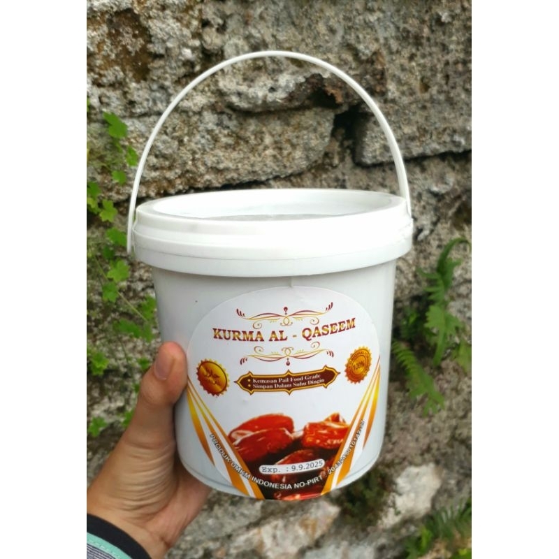 

Kurma ember 400gr Kurma Al Qassem