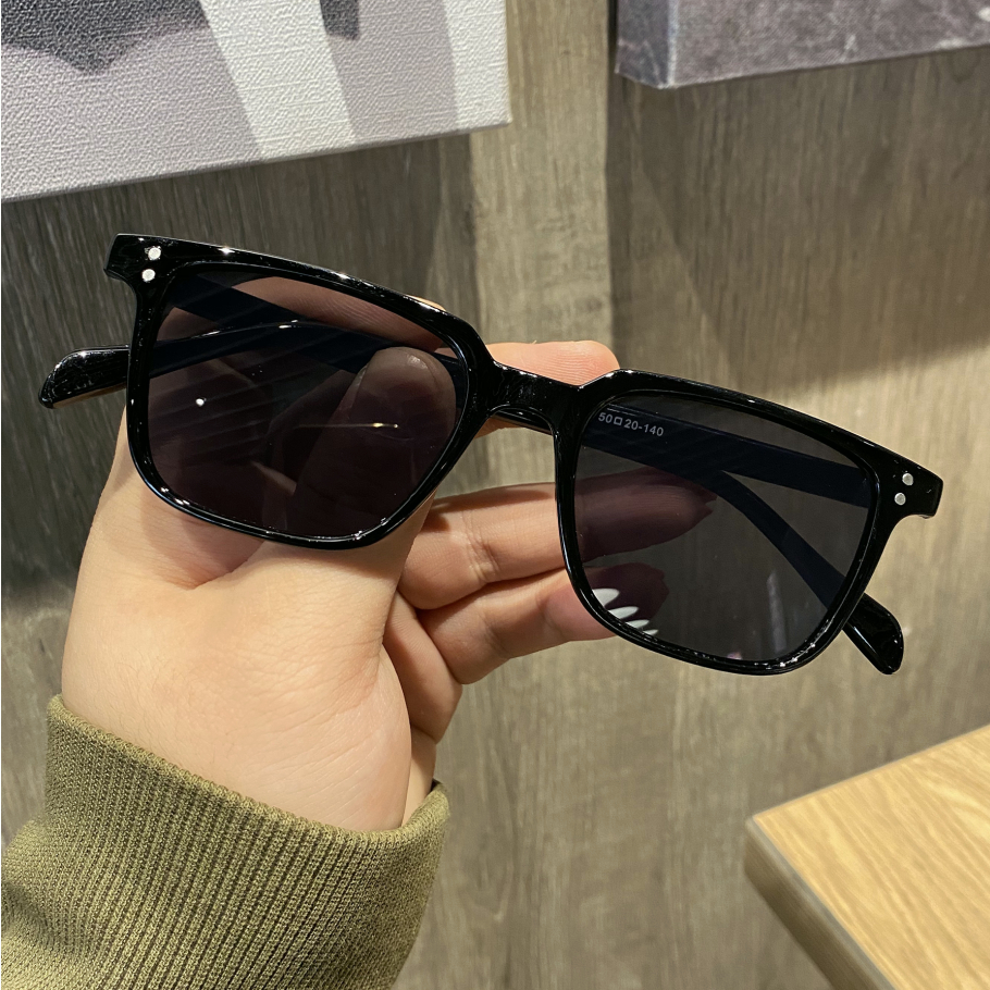 Kacamata Hitam Persegi Wanita/ Pria Gaya Retro Sempit Frame Murah Sunglasses Fashion Korea