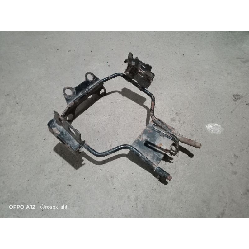 breaket breket dudukan pangkon lampu depan gl pro original