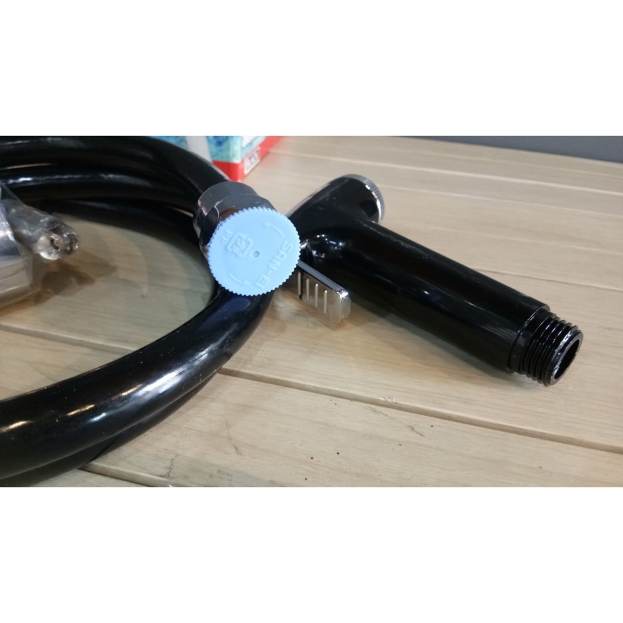 JET SHOWER HITAM  SEMPROTAN AIR SANEI PSN  SN 75C BLACK SERIES