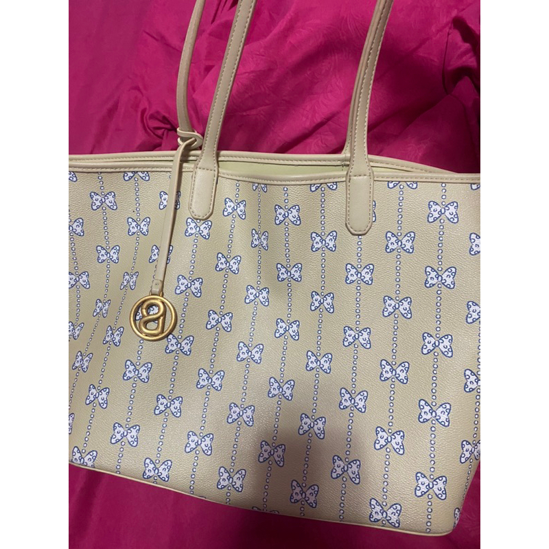 Buttonscarves x Disney Yumi tote bag preloved