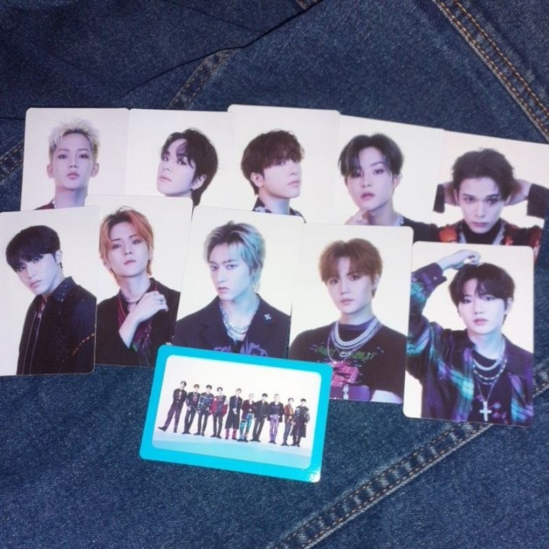 PC YG TAG TREASURE B VER METAL HYUNSUK JIHOON YOSHI JUNKYU JAEHYUK ASAHI DOYOUNG HARUTO JEONGWOO JUN