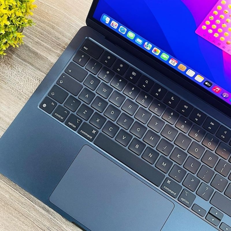 Macbook Air M2 2022 512-256 Fullset Original