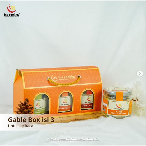 

Gable Box Hampers JAR Ina Cookies - Kue Kering Handmade Enak, Halal, Murah kesukaan keluaga - Free Dus/BubbleWrap