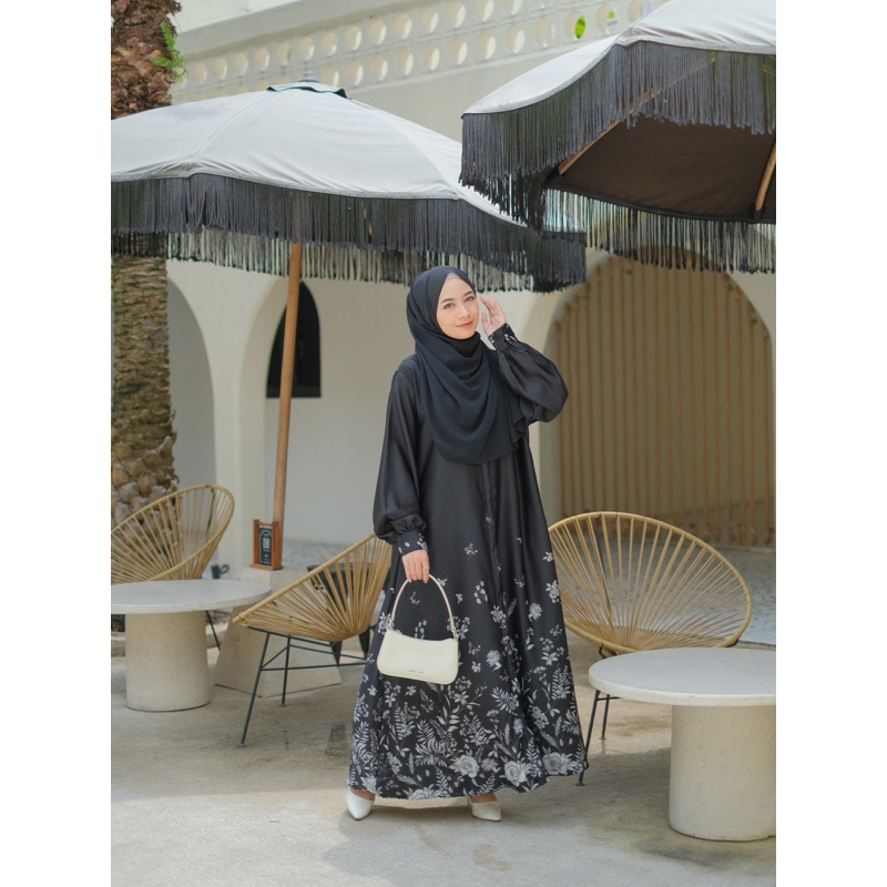 Aghnia dress abaya