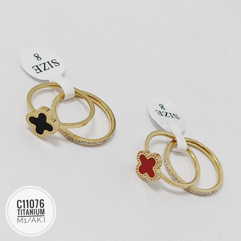 Cincin Titanium clover set 2 pcs C11076