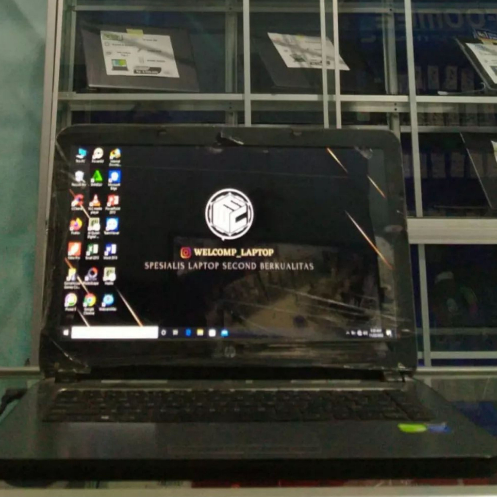 Laptop 2ND HP TPN C-116  Second Bergaransi 1 Tahun