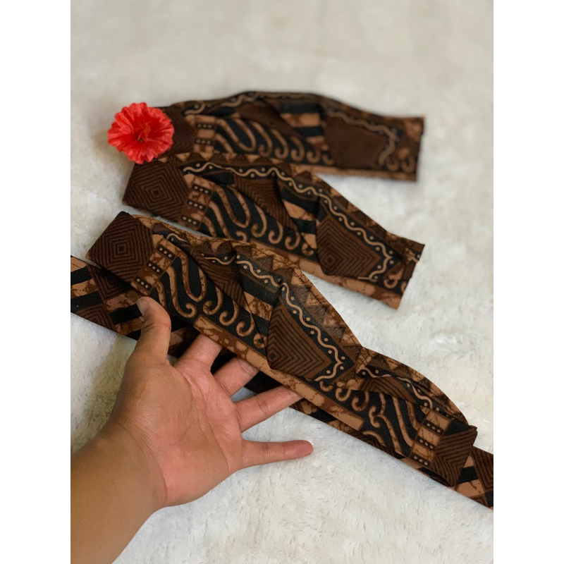 UDENG BATIK SETENGAH JADI | UDENG KEKINIAN | PAKAIAN ADAT BALI