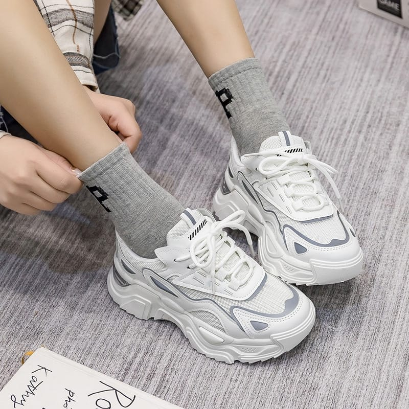 GROSIRTAS &quot;LV FREE BOX&quot; LV0122 Sepatu Sneakers Wanita Import Sepatu Fashion Korea Wanita Import Premium Quality