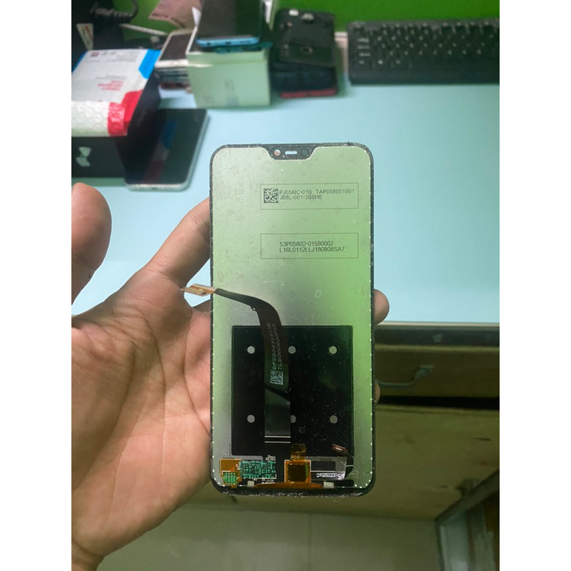 Lcd Mi A2 lite original copotan minus layar sentuh
