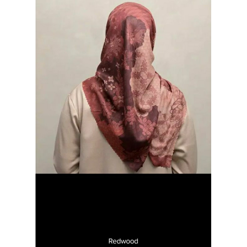 ulos scarf wearing klamby