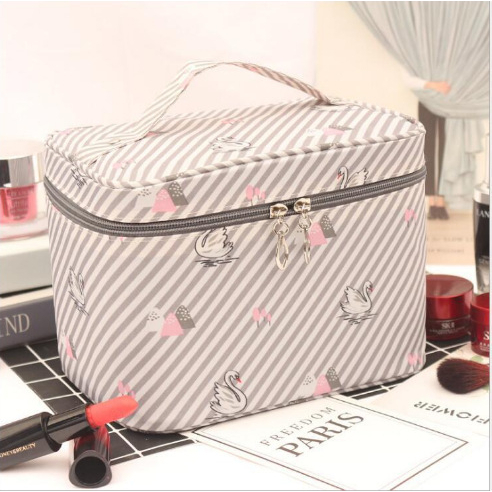 ASIN829 Tas Kosmetik Travel Karakter Pouch Make Up Wanita Korea Cosmetics Bag Serbaguna/Pouch Make up Tas Travel Mini Multifungsi Tas Kosmetik Bag Korea Tas Serbaguna N12