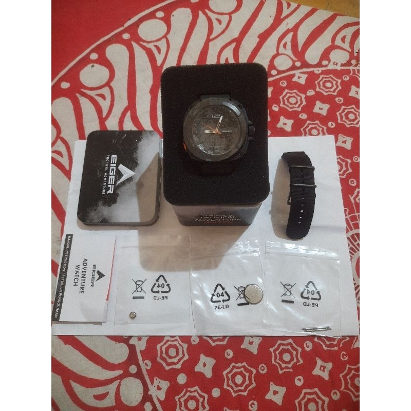 Jam Tangan Second Eiger Antero Black