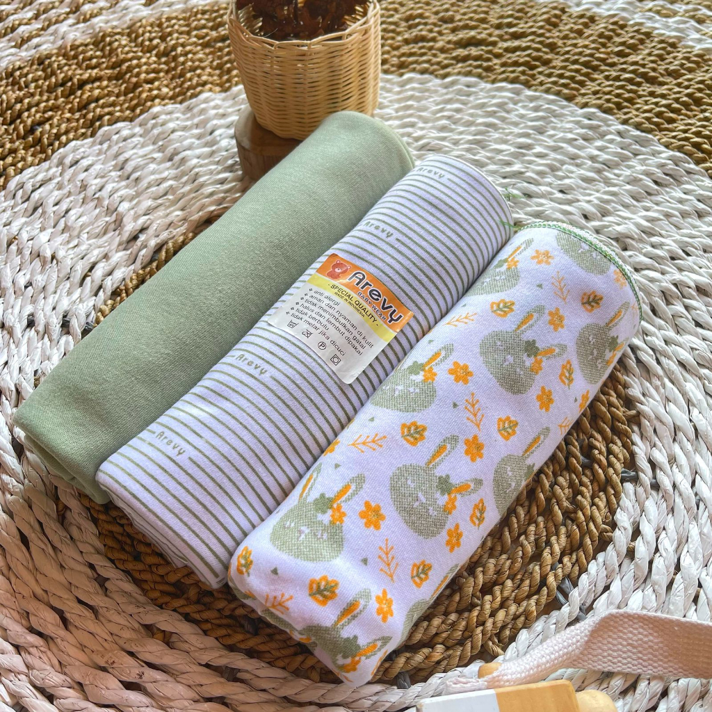 Arevy Babywear 3 Pcs Bedong Bayi Seri Green Bahan Kaos Bedong Jumbo Baby Newborn