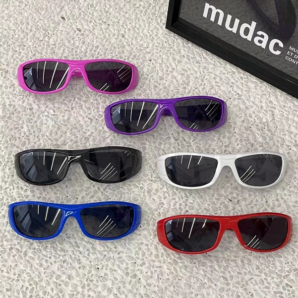 DC E ( E00061 ) KACAMATA HITAM FASHION ANAK TERBARU DIAMOND / TIDAK BISA MEMILIH