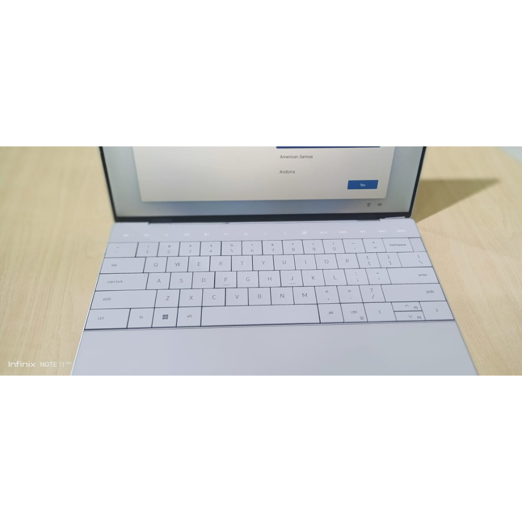 LAPTOP SLIM TIPIS DELL XPS 13 PLUS 9320 INTEL i7 1260P 16GB DDR5 512GB IRIS XE WUXGA TOUCHSCREEN BL FP WIN11HOME SILVER ORIGINAL