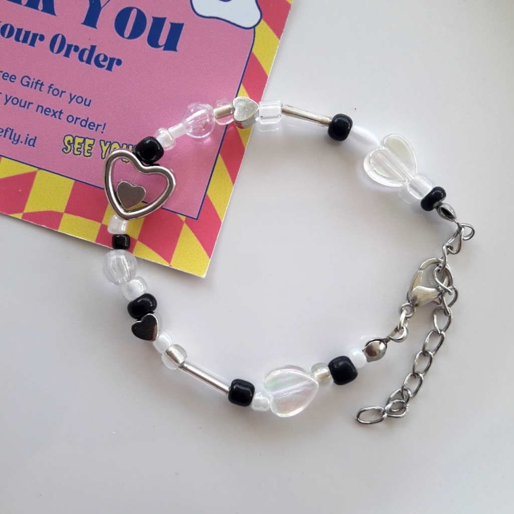 Gelang manik manik silver heart