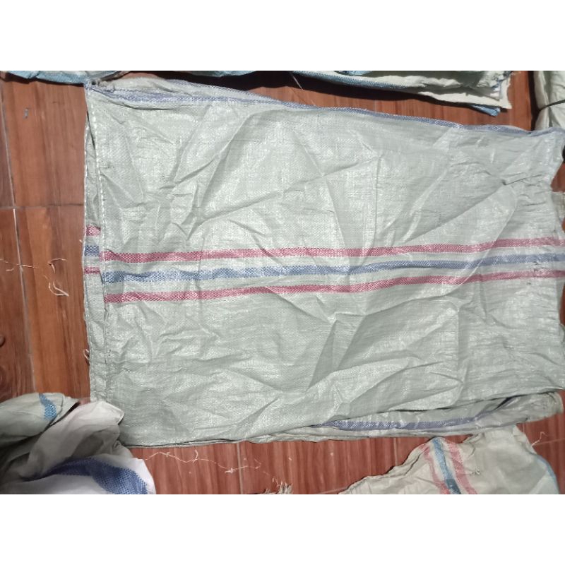karung bekas ukuran 75x115