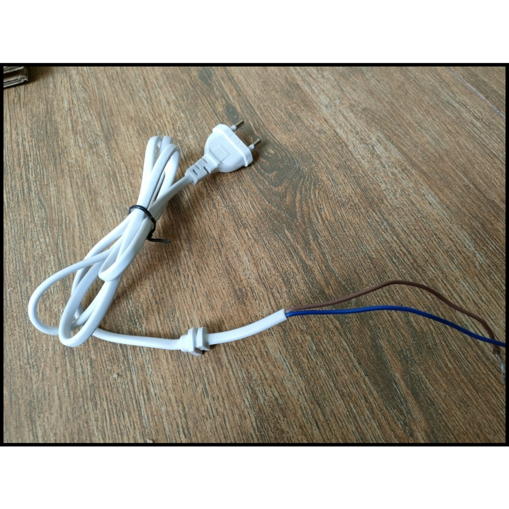 KABEL BLENDER DENGAN PEMBATAS WARNA PUTIH