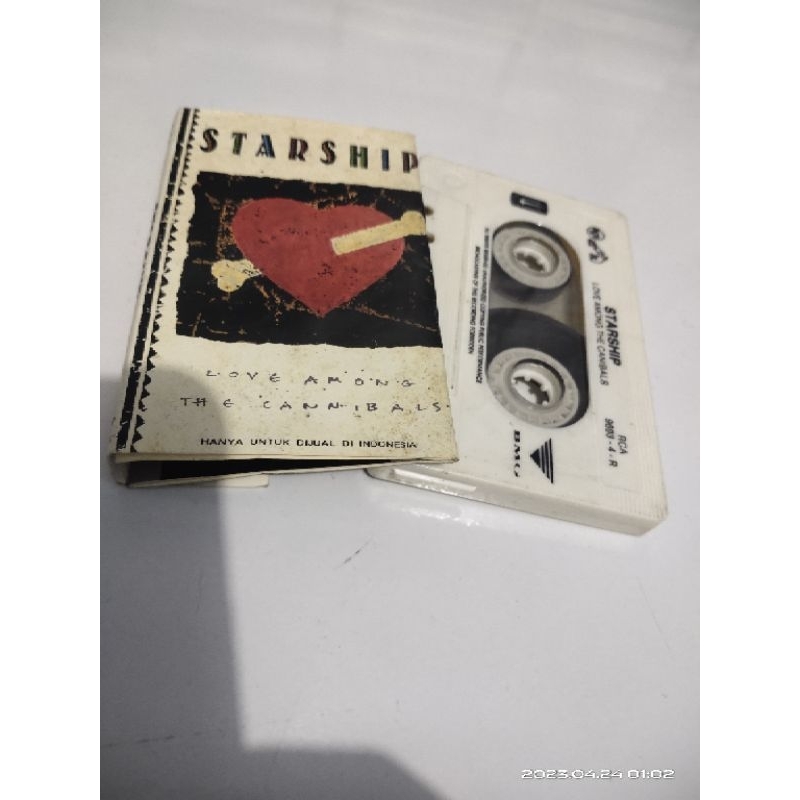 kaset pita starship / love among the cannibals