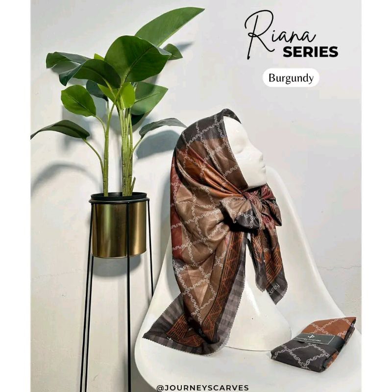 JOURNEY HIJAB/JOURNEY SCARVES/KERUDUNG JOURNEY/JOURNEY ORIGINAL/KERUDUNG SEGITIGA MOTIF RIANA SERIES