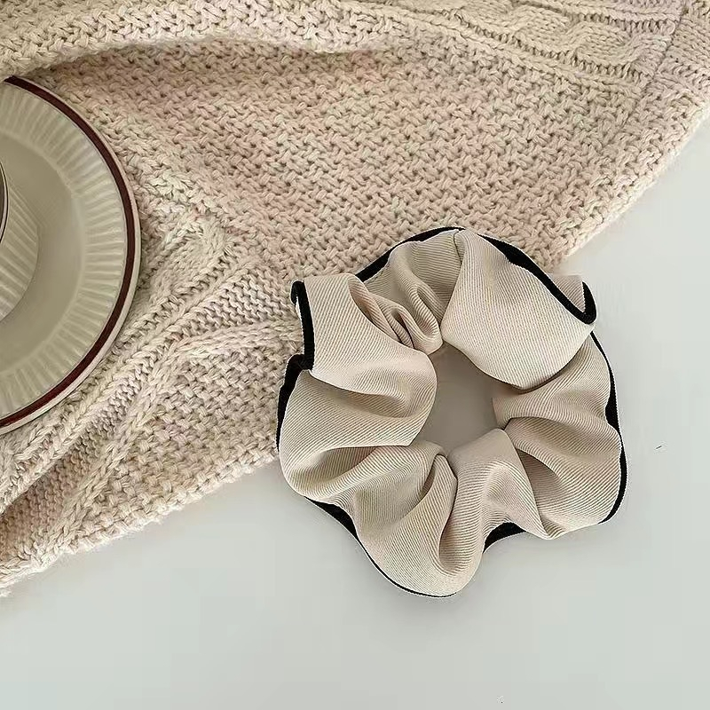 Scrunchie Ukuran Sedang Warna Polos - Kunciran Ikat Rambut