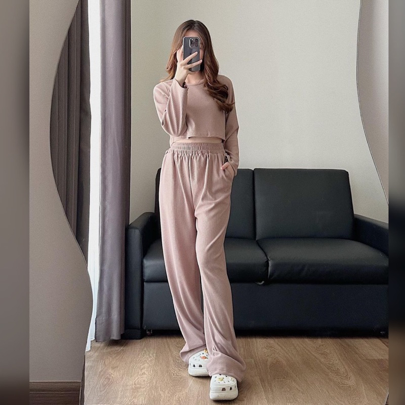 lookatmeofficial - Winny One Set - Setelan Wanita Bahan Knit Lengan Panjang