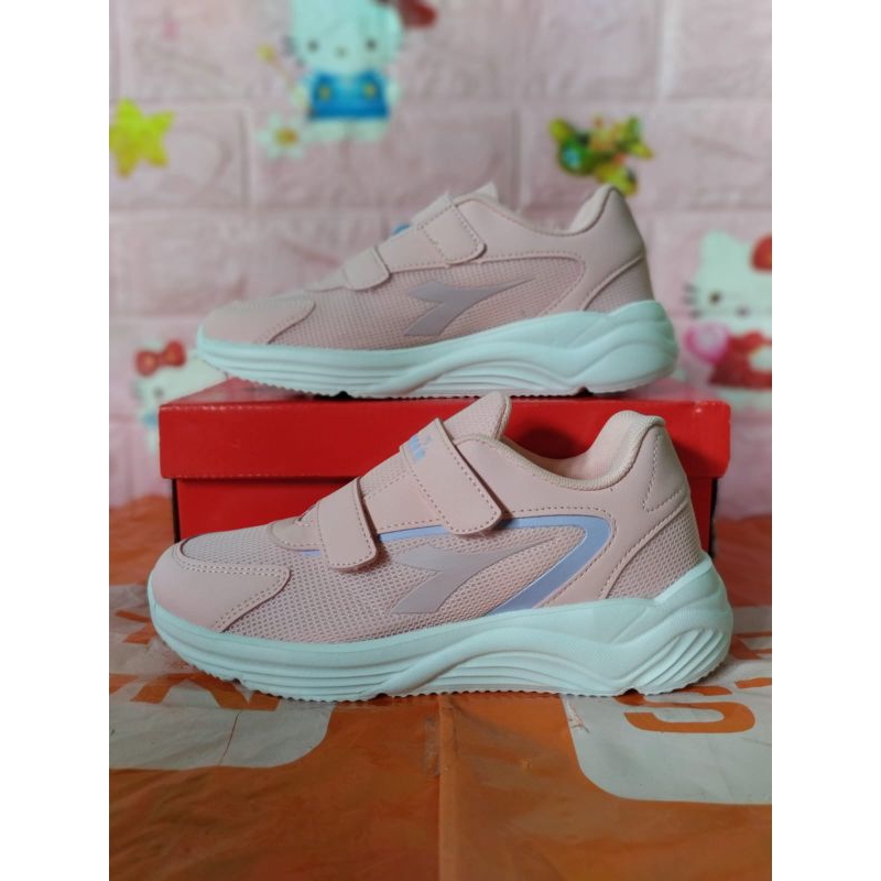 Sepatu Anak Diadora Flo Cewek Sale