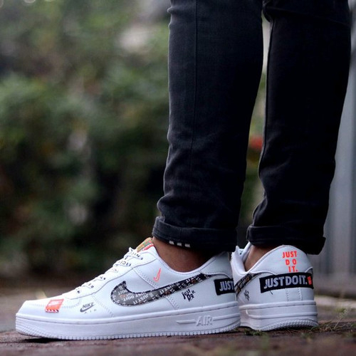 LARIS Sepatu Sneakers Nike Airforce One 1 Full Black Hitam Polos Sekolah Kerja Kuliah Olahraga PRIA WANITA Fashion KADO Cewek Cowok