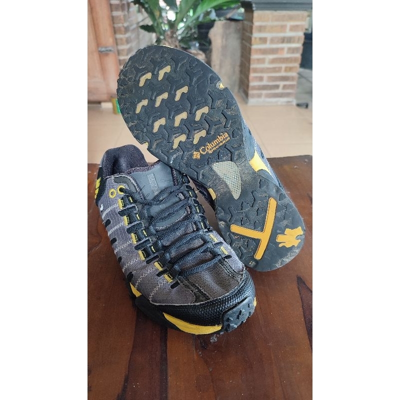 (Mr_Second) Sepatu Hiking Columbia Sepatu Second Sepatu Trekking Sepatu Naik Gunung Bekas