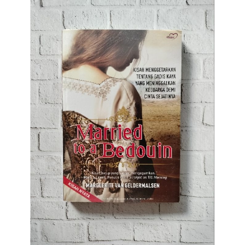 buku bacaan true story married to a bedouin