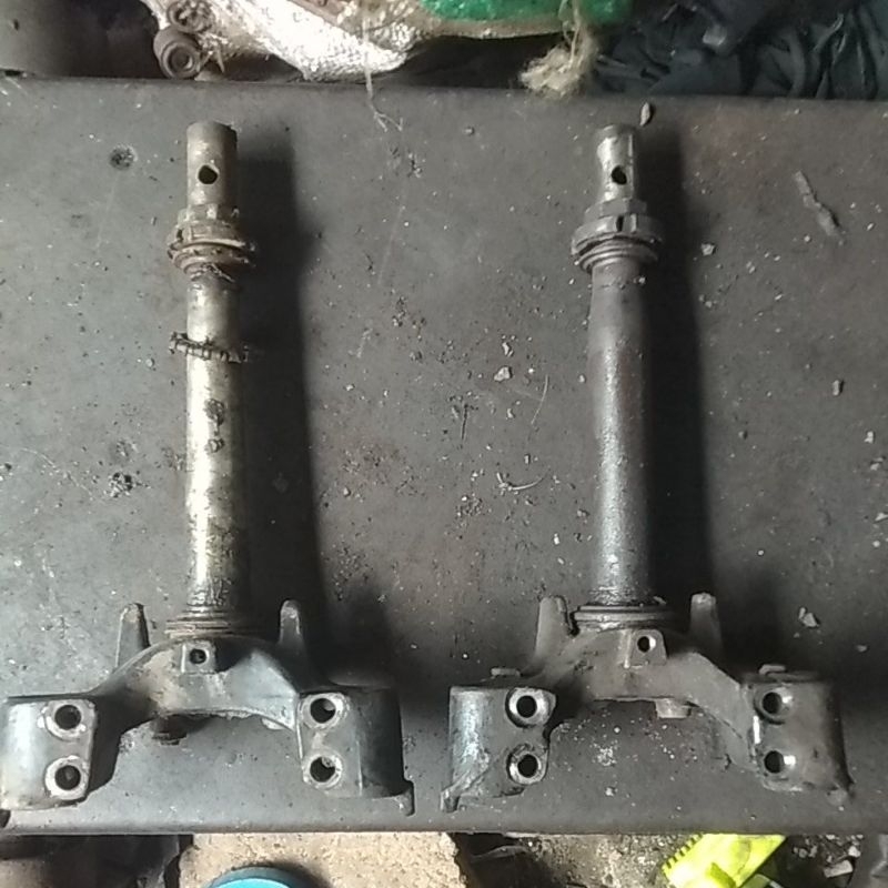 segitiga t skok depan grand.barang second original lepasan motor.