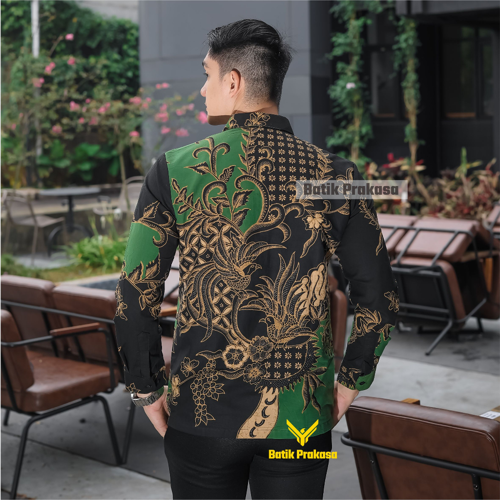 Kemeja Batik Prakasa Motif Cakra Buana Hijau Slimfit Lengan Panjang Batik Solo