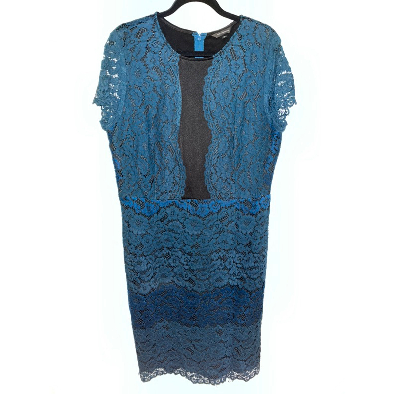 The Executive - Dress Brokat