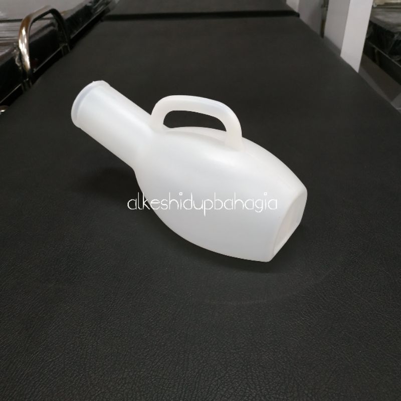 Urinal Plastik Cowo dan Cewe